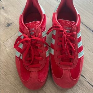 Adidas Red Velvet sambas